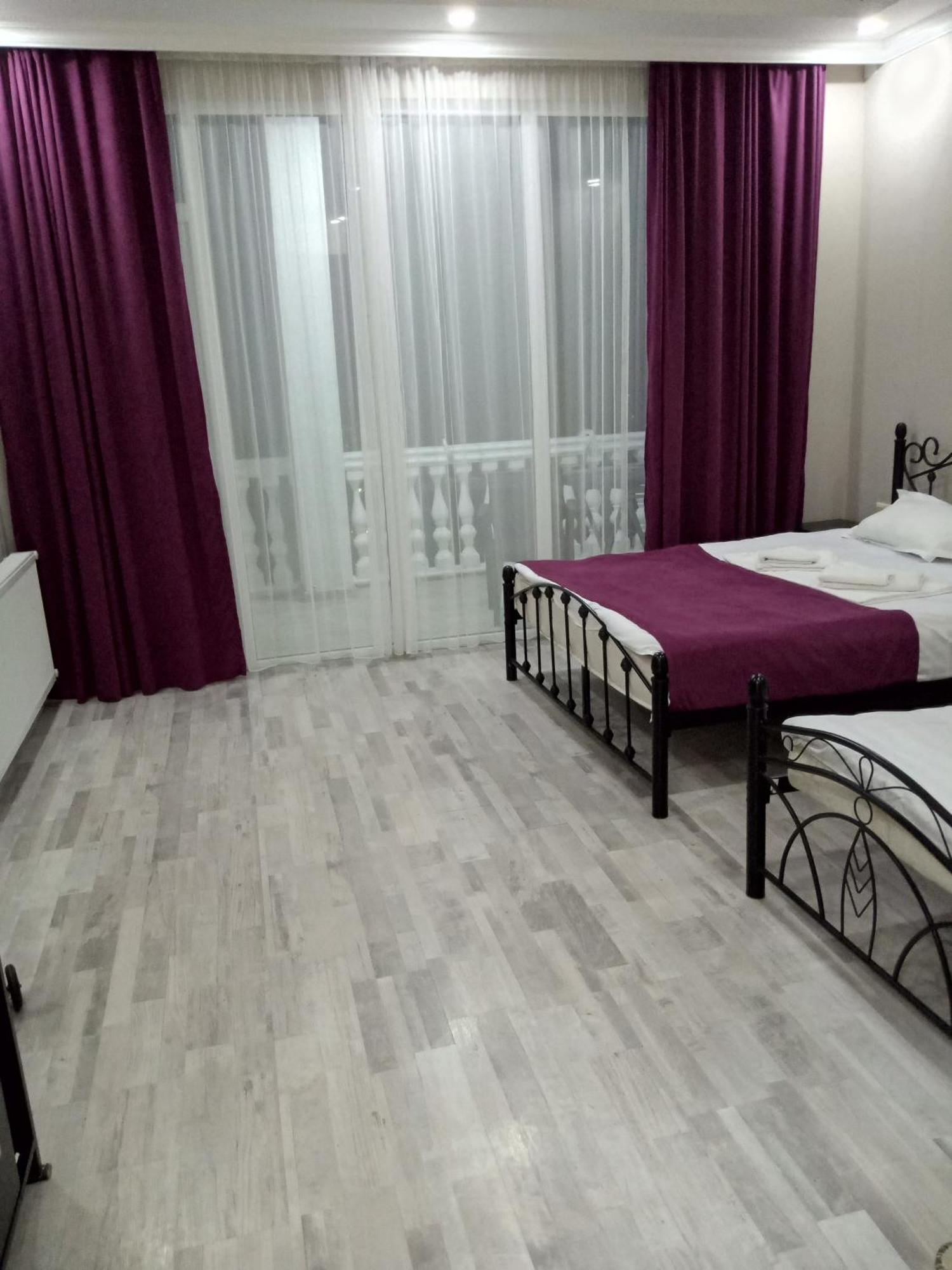 Geno Guest House ควาเรียที ภายนอก รูปภาพ