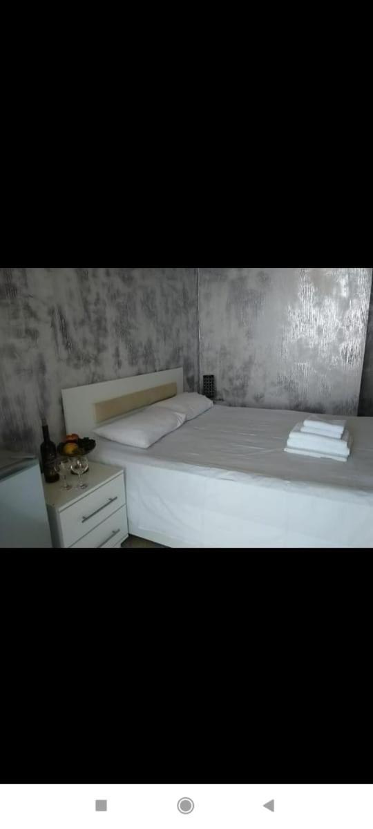 Geno Guest House ควาเรียที ภายนอก รูปภาพ