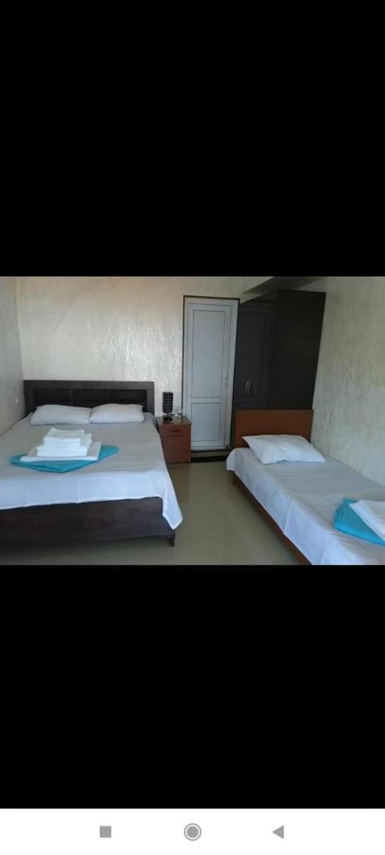 Geno Guest House ควาเรียที ห้อง รูปภาพ
