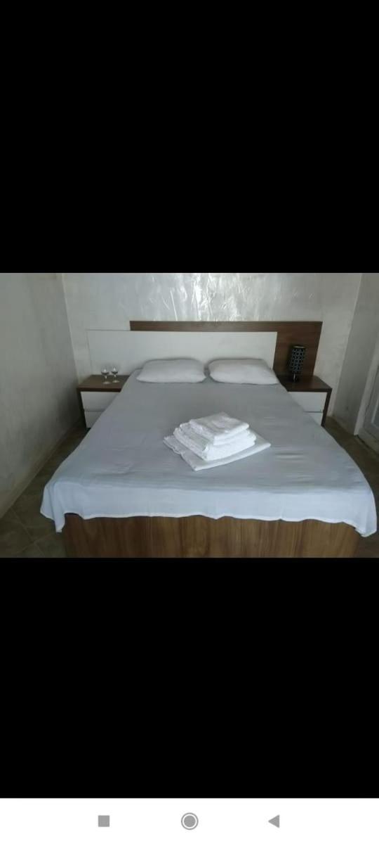 Geno Guest House ควาเรียที ห้อง รูปภาพ
