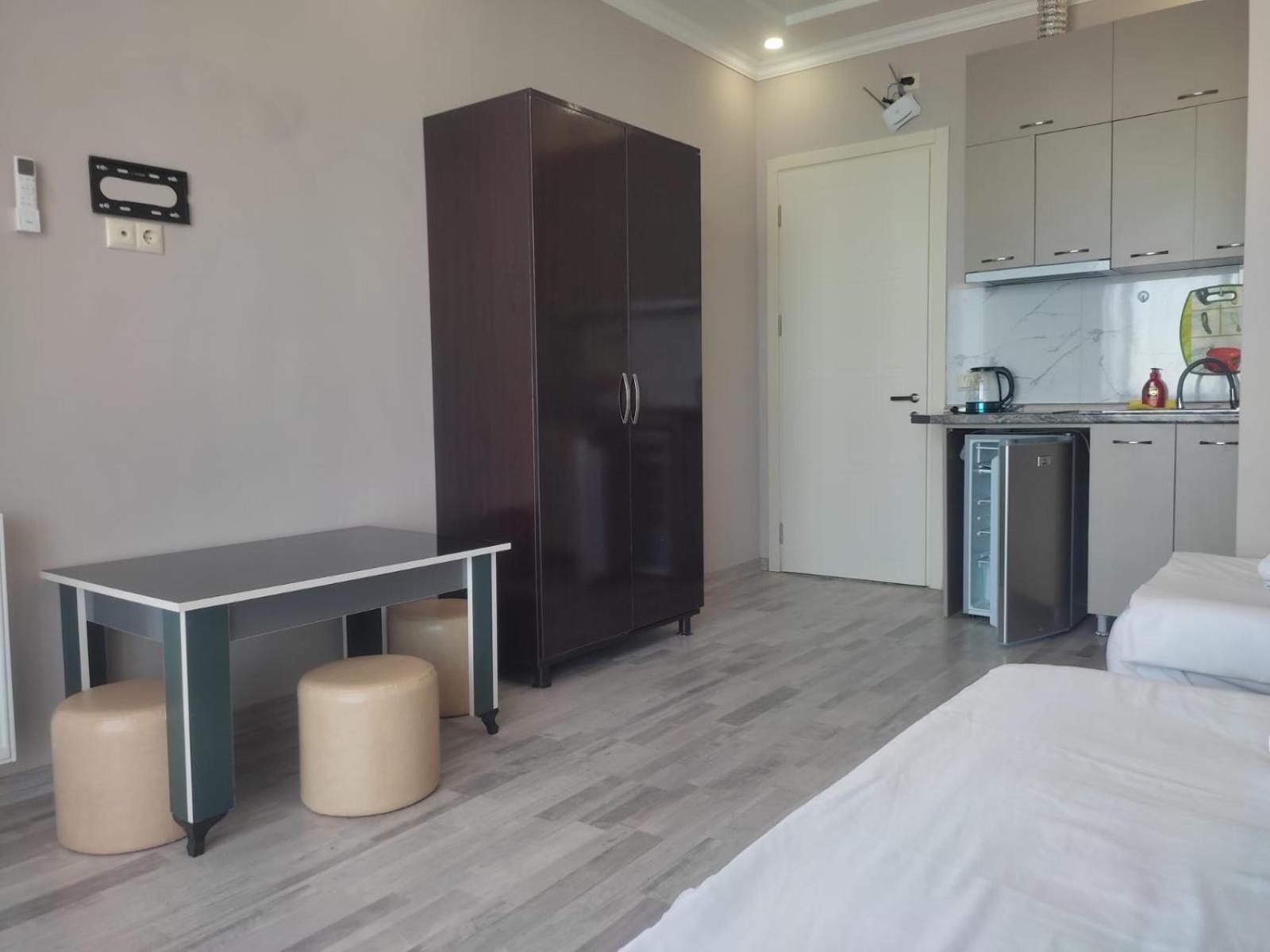 Geno Guest House ควาเรียที ภายนอก รูปภาพ